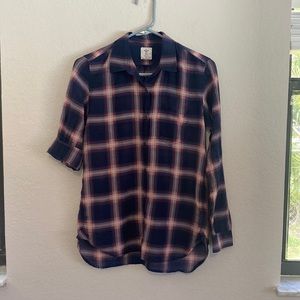 Lightweight boyfriend button down